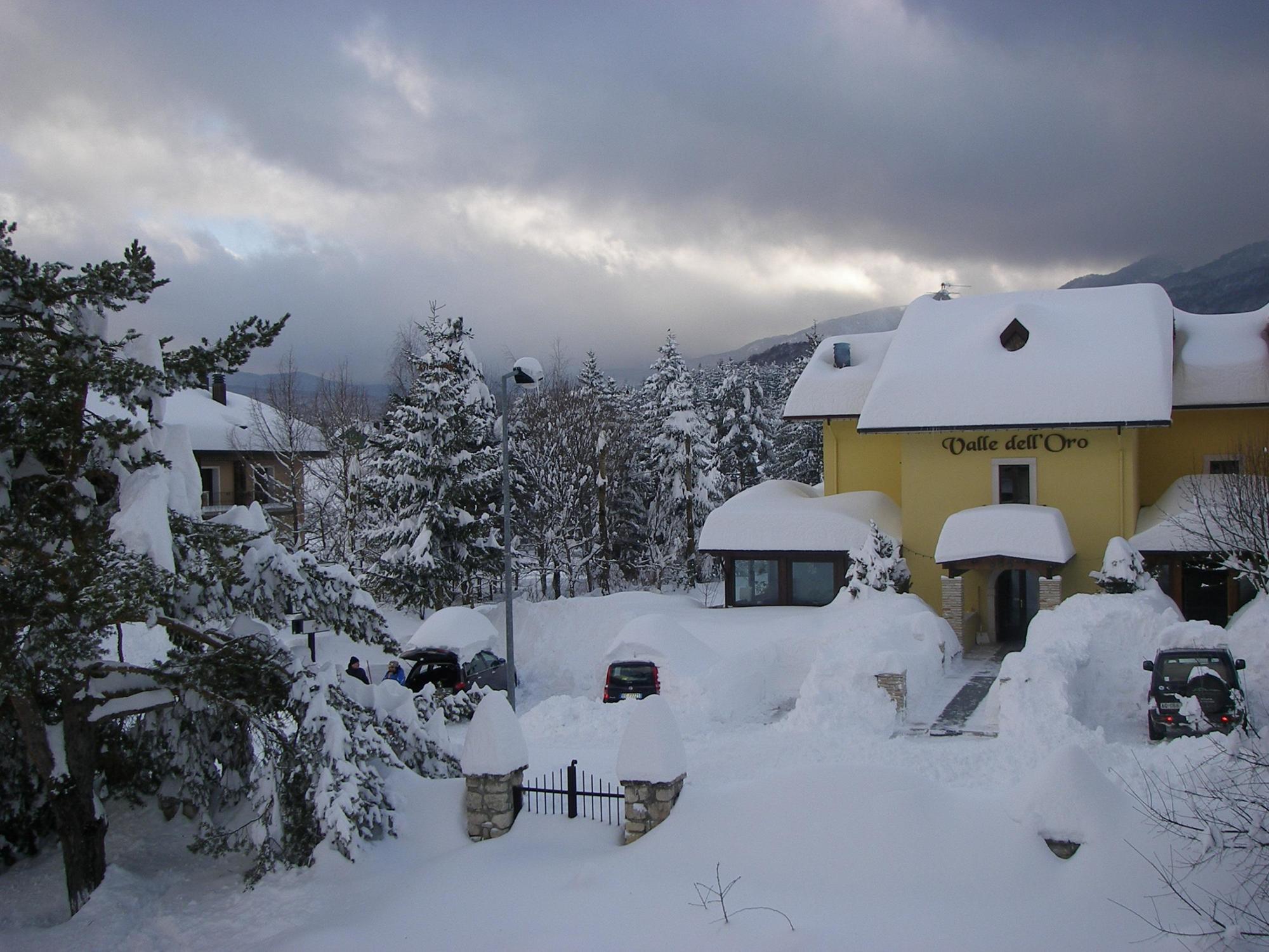 Hotel Valle Dell' Oro 페스카세롤리 외부 사진
