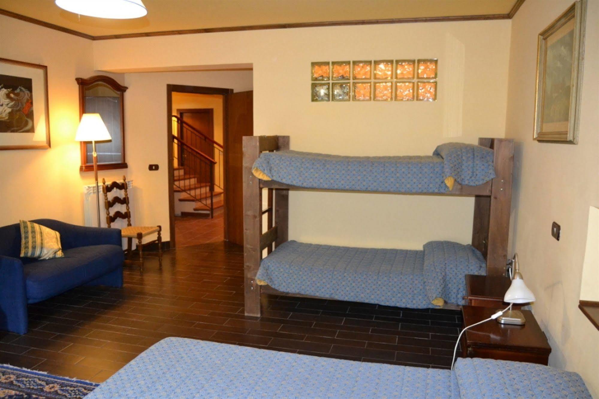 Hotel Valle Dell' Oro 페스카세롤리 외부 사진
