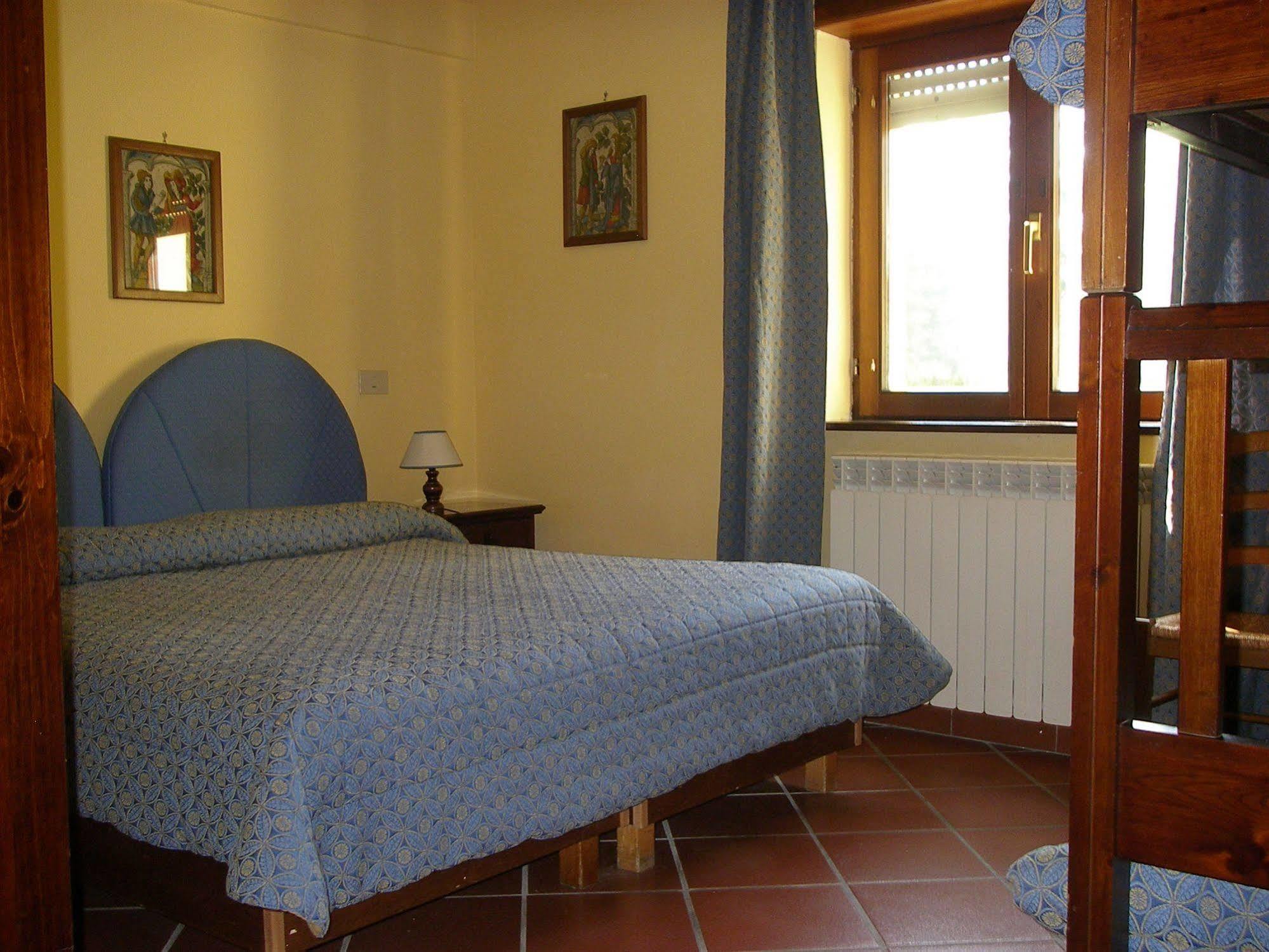 Hotel Valle Dell' Oro 페스카세롤리 외부 사진