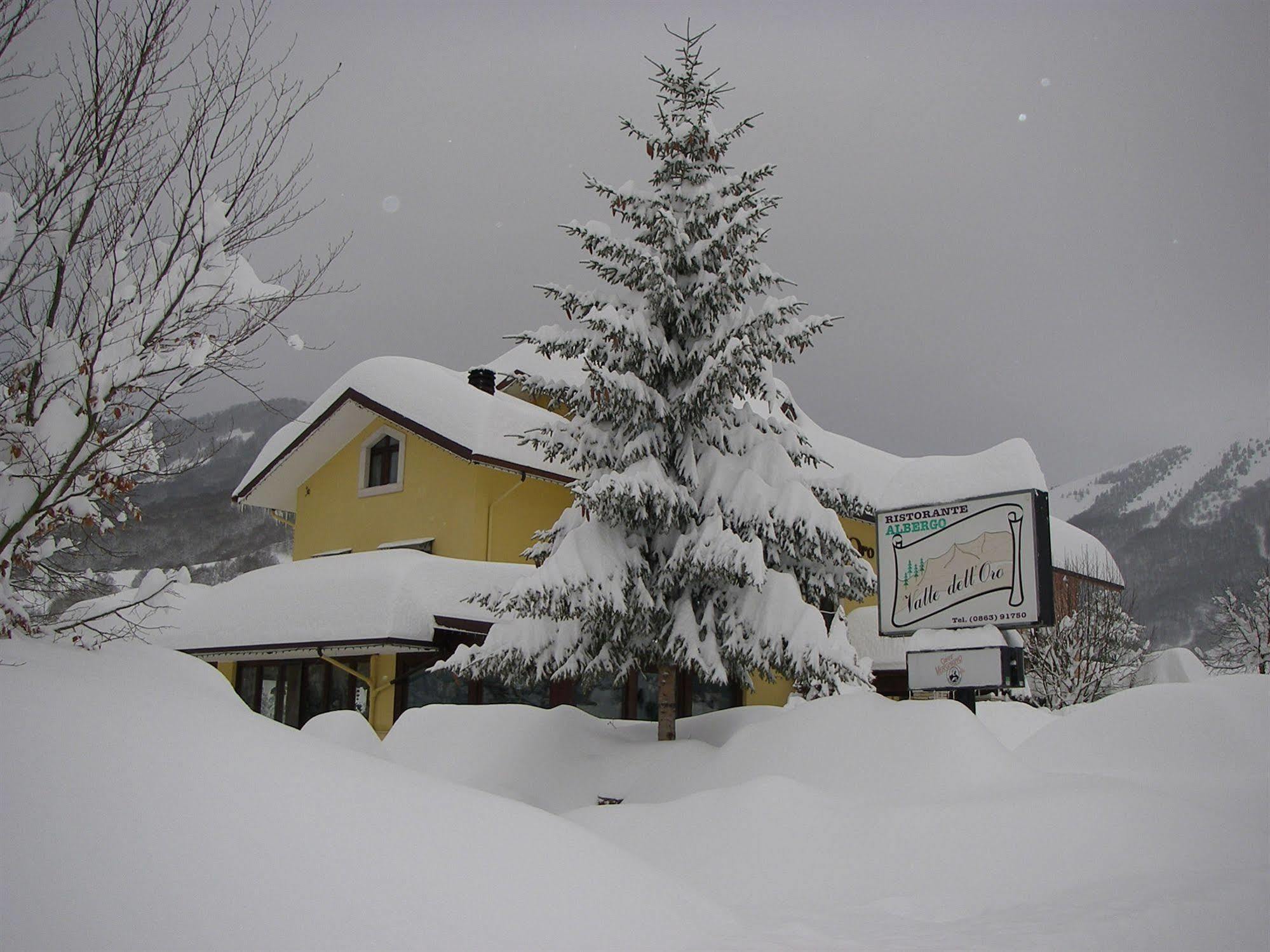 Hotel Valle Dell' Oro 페스카세롤리 외부 사진