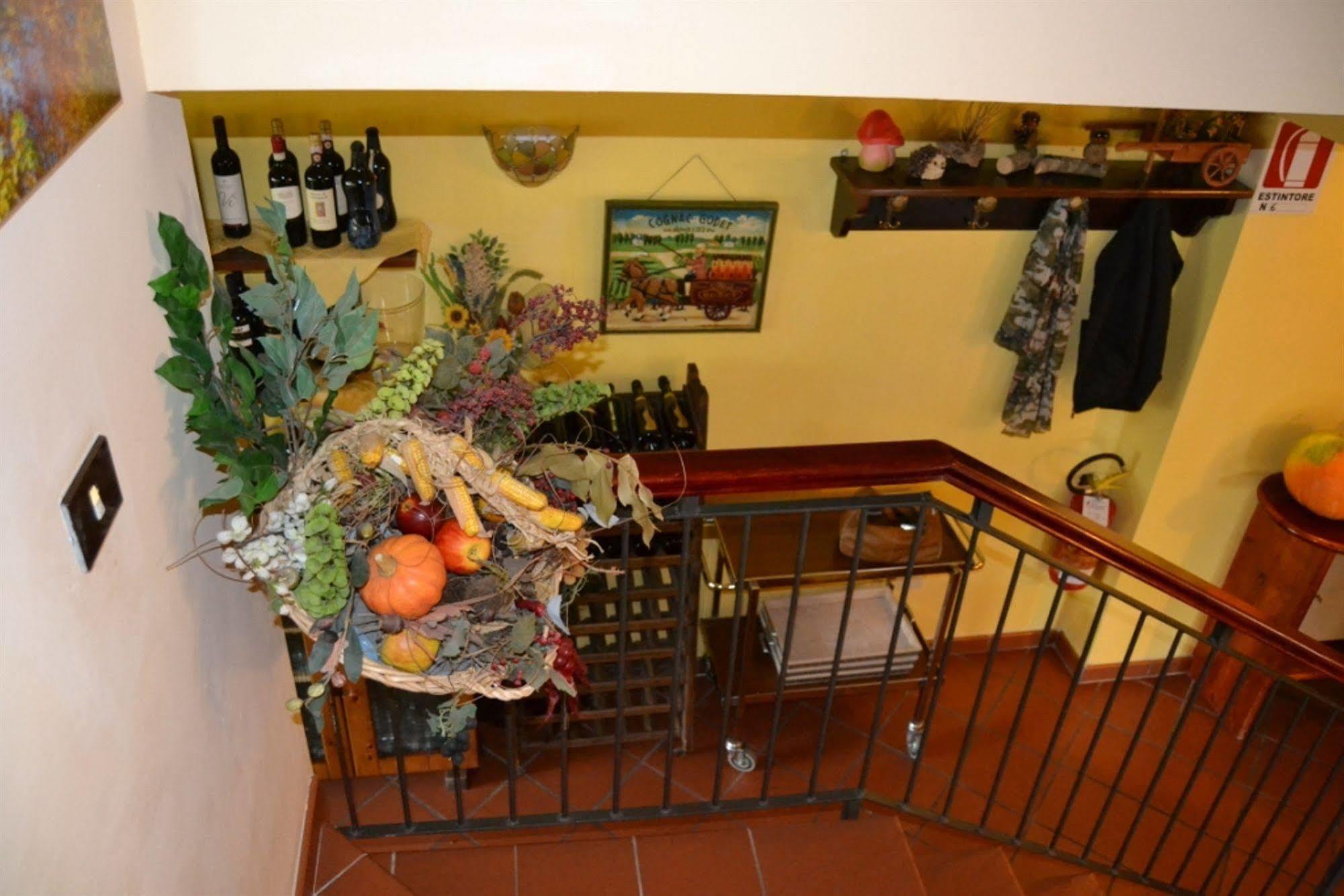 Hotel Valle Dell' Oro 페스카세롤리 외부 사진