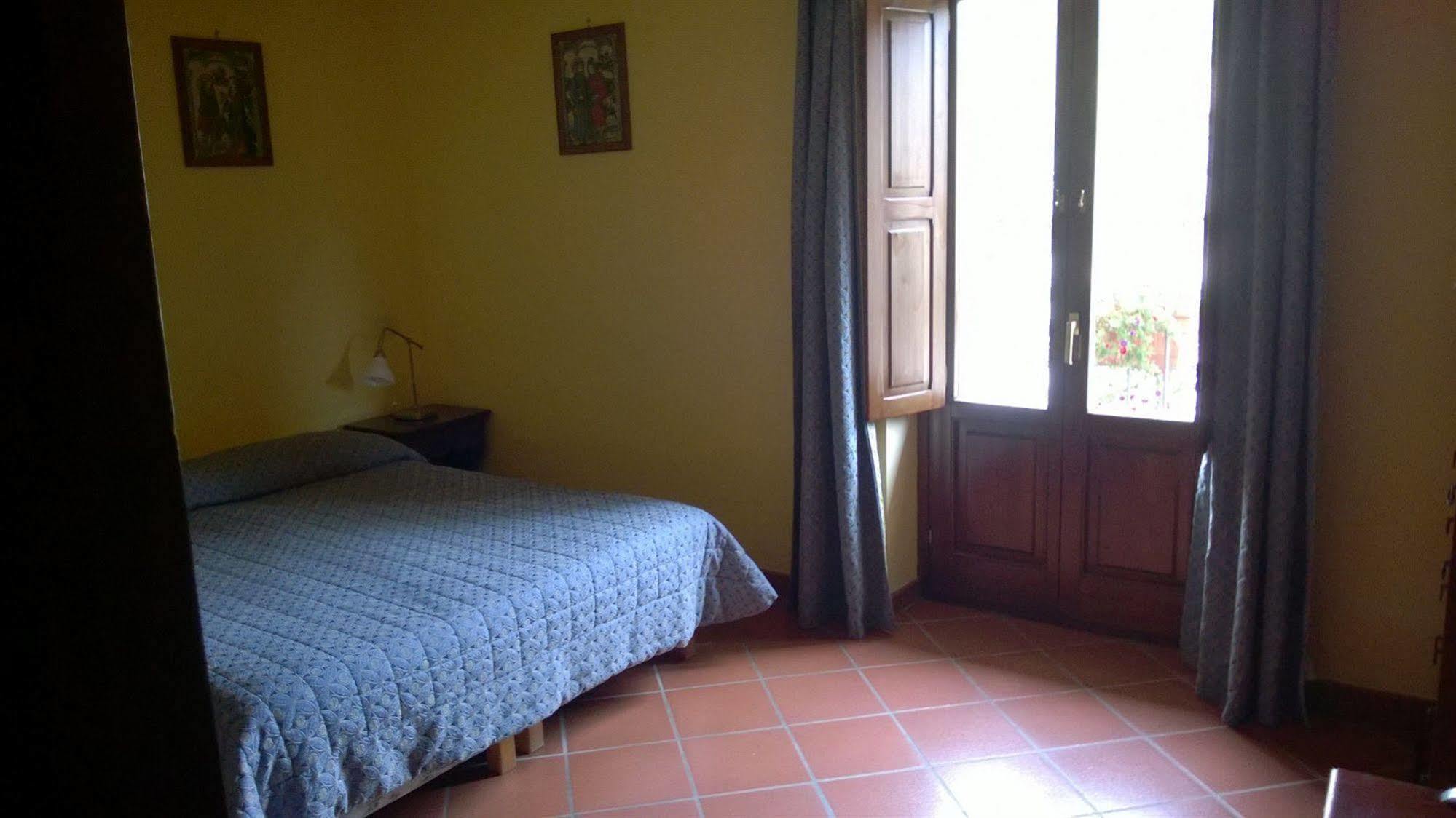 Hotel Valle Dell' Oro 페스카세롤리 외부 사진
