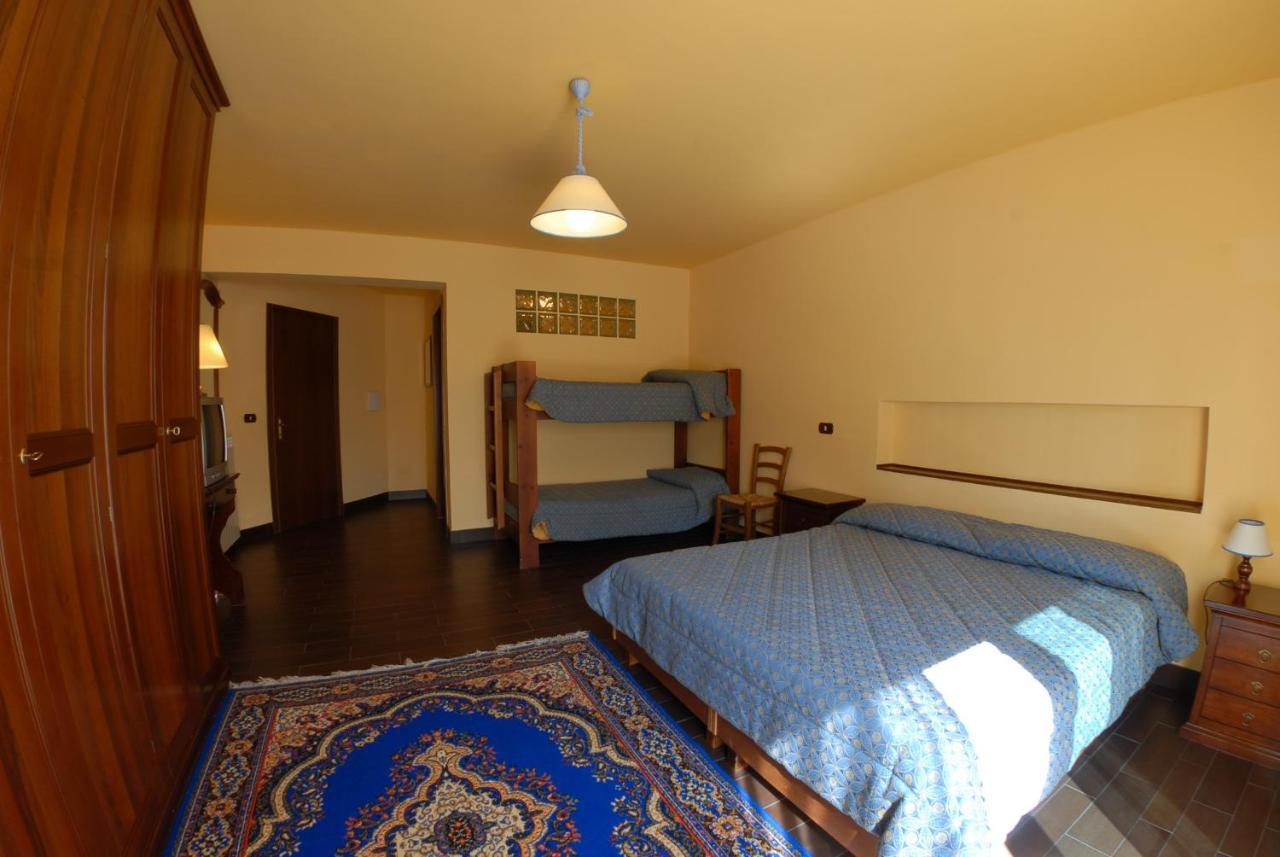 Hotel Valle Dell' Oro 페스카세롤리 객실 사진