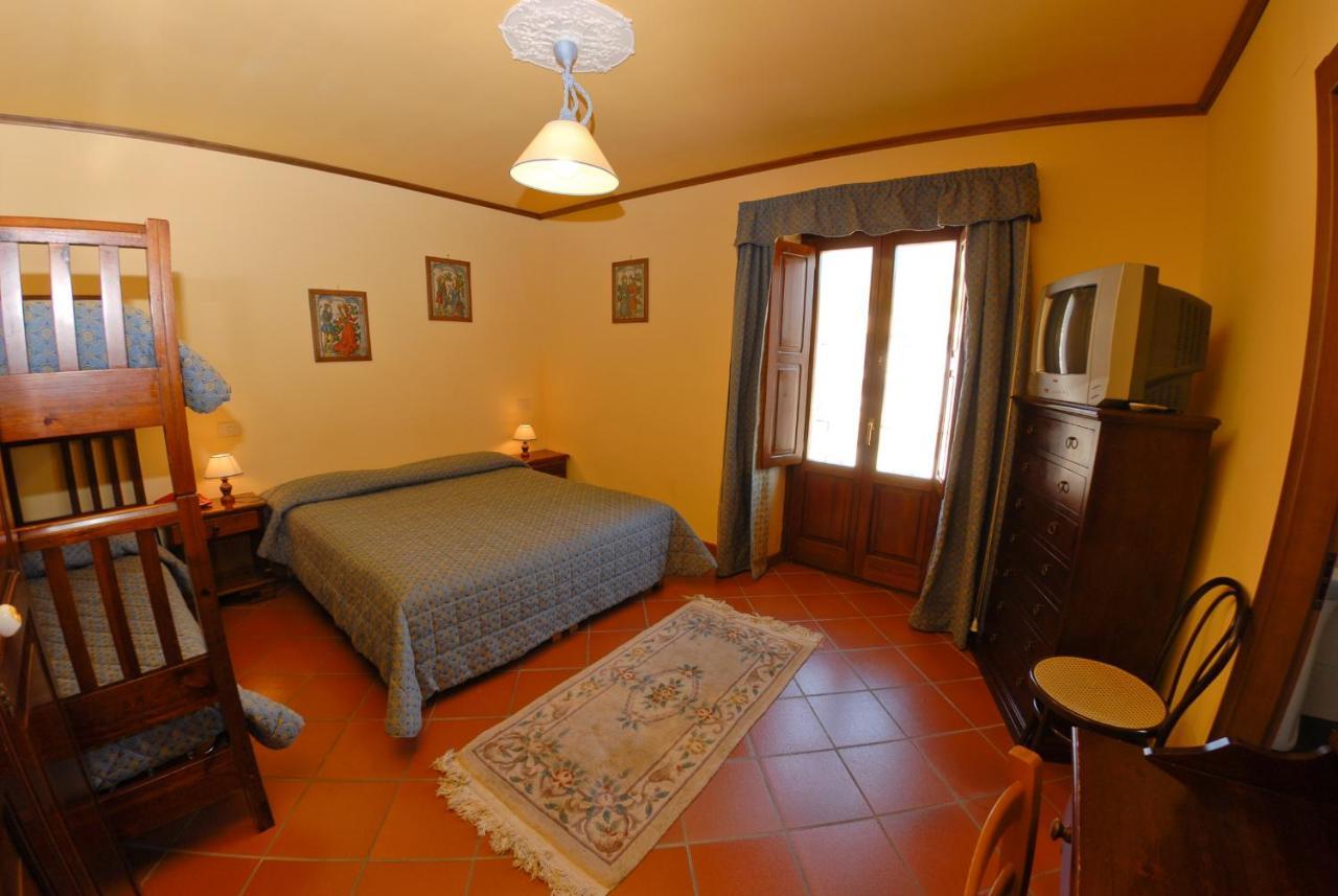 Hotel Valle Dell' Oro 페스카세롤리 객실 사진