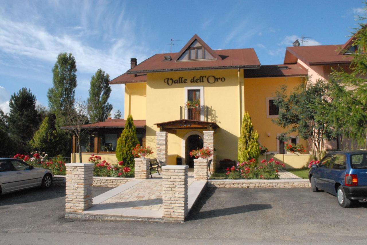 Hotel Valle Dell' Oro 페스카세롤리 외부 사진